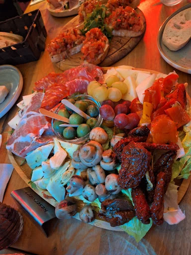 Pinocchio Café & Bar photo 10