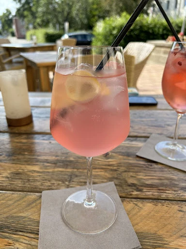 Pinocchio Café & Bar photo 9